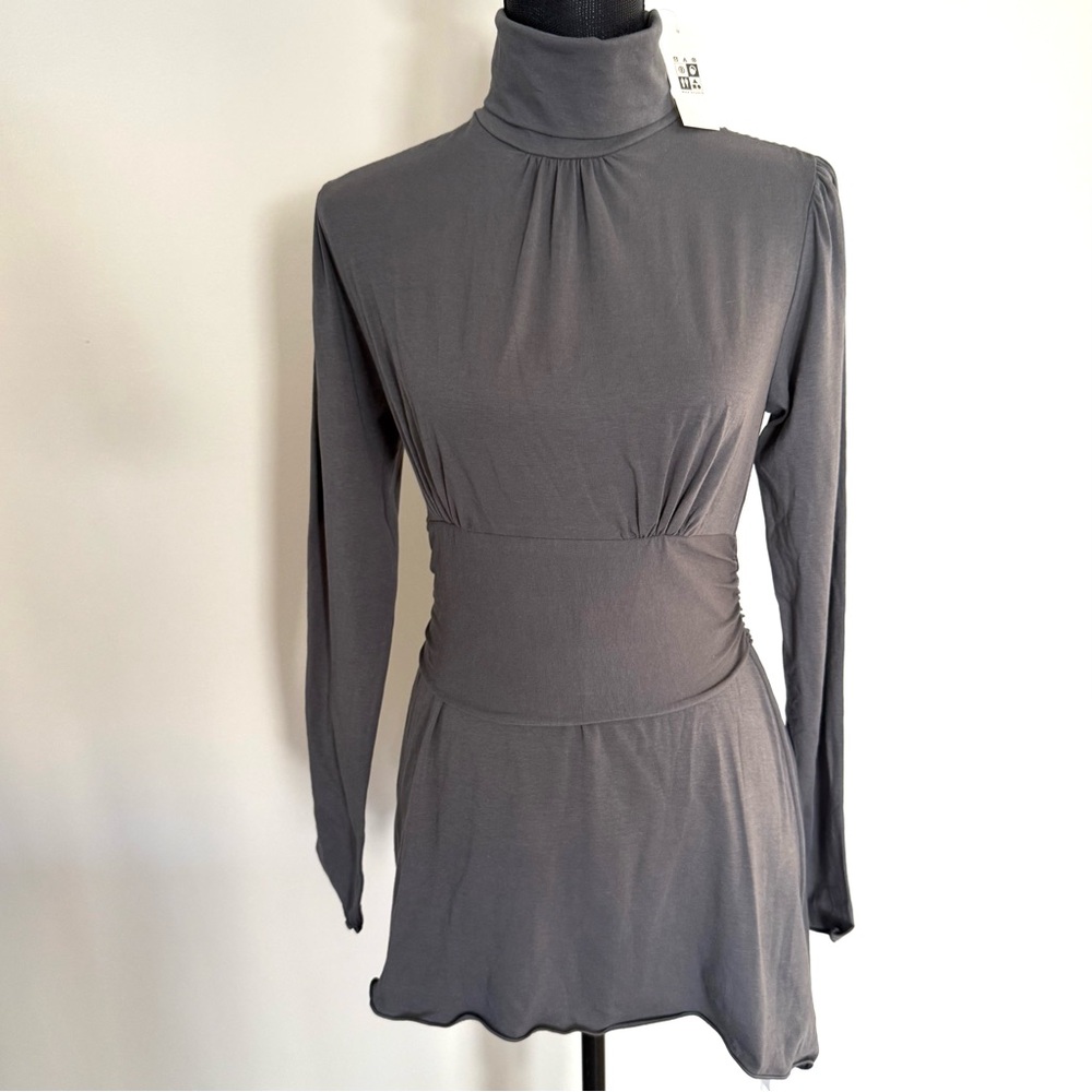 Max Studio long sleeve fitted tunic top